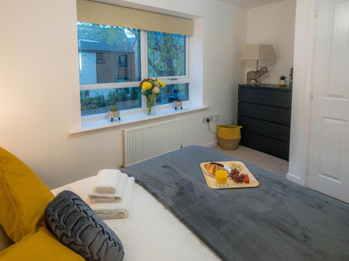 Modern 2 Bed House With Parking And Garden Villa นอตติงแฮม ภายนอก รูปภาพ